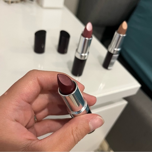 3 brand new Rimmel lipsticks - Picture 2 of 7